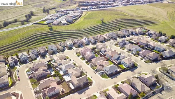 a view of a house with a outdoor space