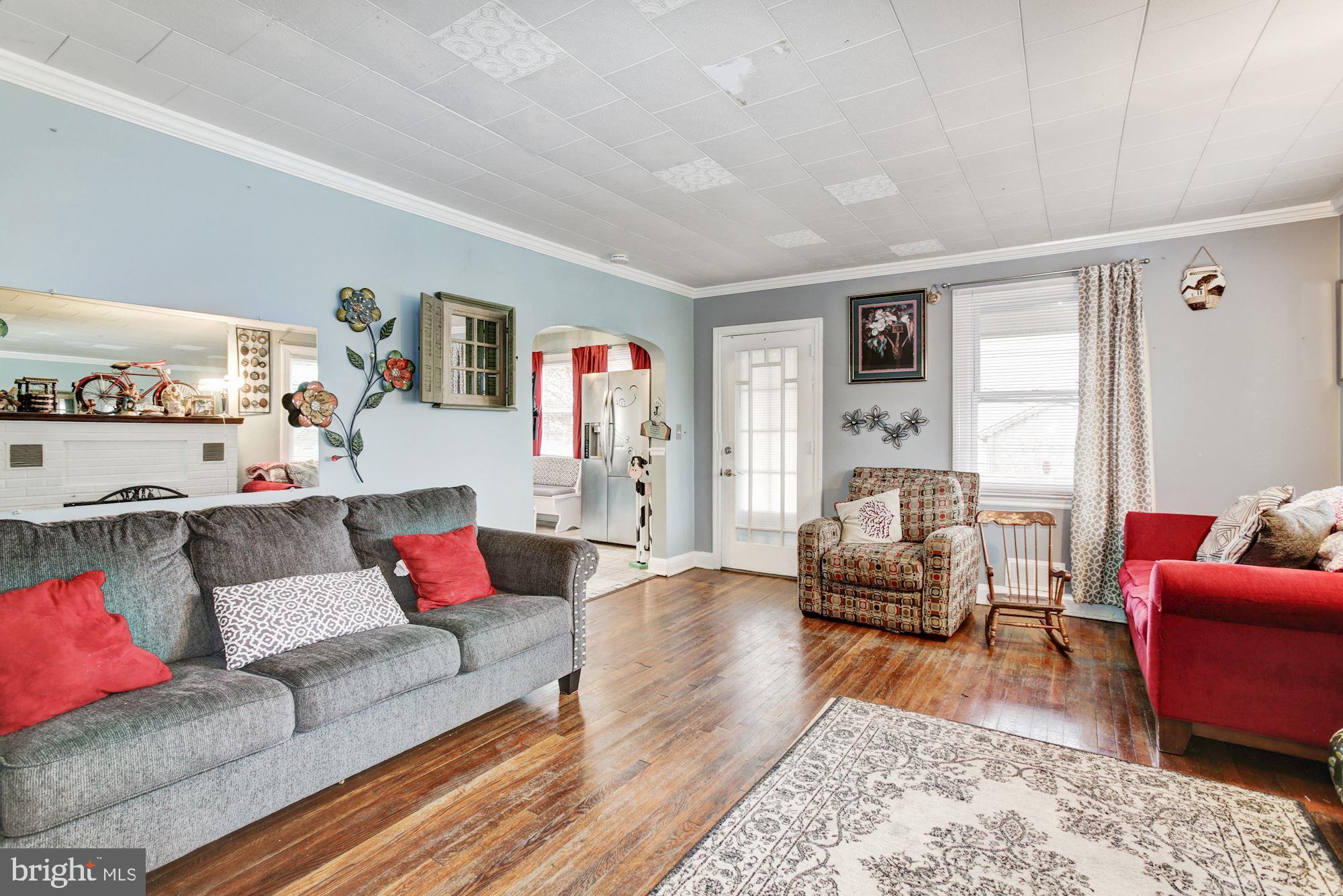 5703 Johnnycake Road Baltimore, MD 21207 - Photo 5 of 55