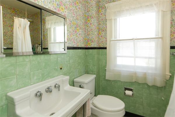 15 Parklawn Road Boston, MA 02132 - Photo 12 of 13 Gallery Image 12