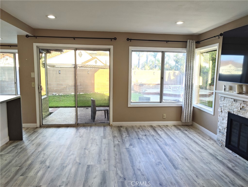 6953 Saddleback Place Rancho Cucamonga, CA 91701 - Photo 13 of 62 Famly room