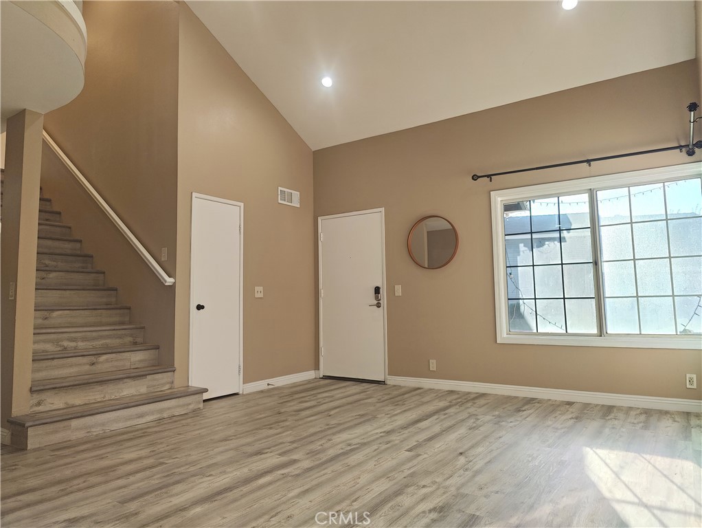 6953 Saddleback Place Rancho Cucamonga, CA 91701 - Photo 4 of 62 High Ceiling Entrance and living room