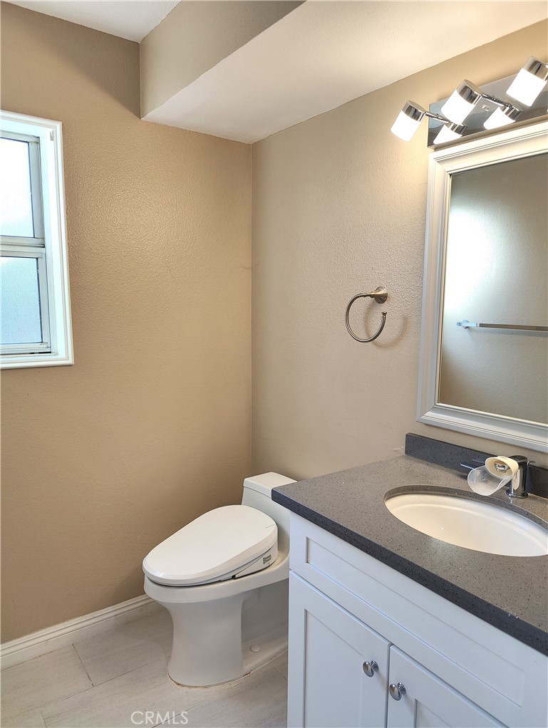 6953 Saddleback Place Rancho Cucamonga, CA 91701 - Photo 42 of 62 Downstairs half bathroom