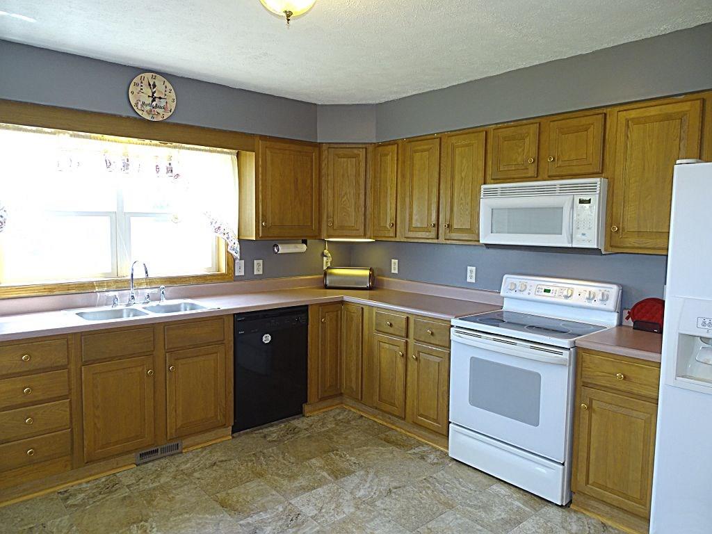 776 Amity Ridge Road Amity, PA 15311 - Photo 5 of 25 Fully equipped kitchen...