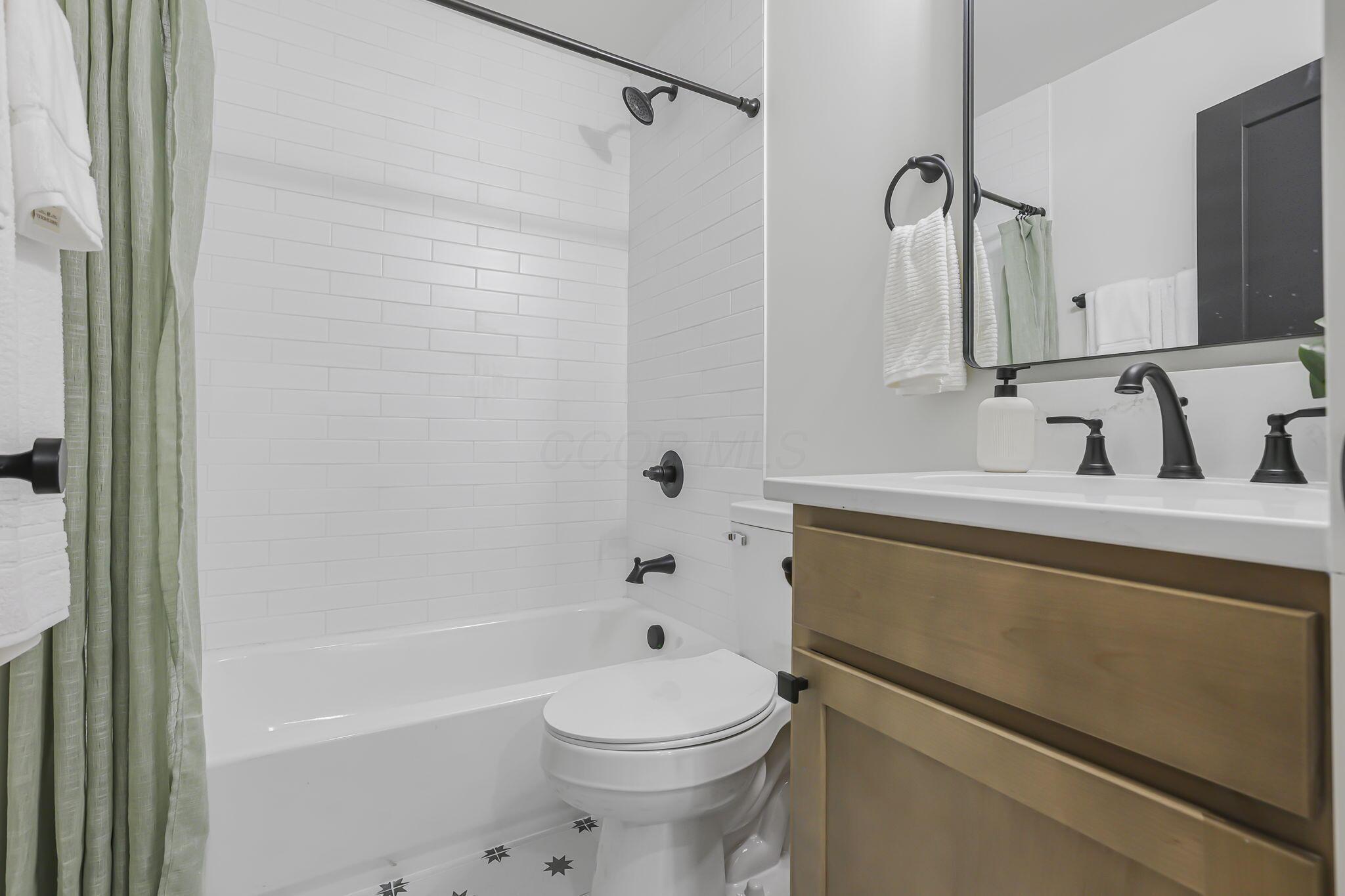6103 Pickerington Road Carroll, OH 43112 - Photo 6 of 45 Second full bathroom.