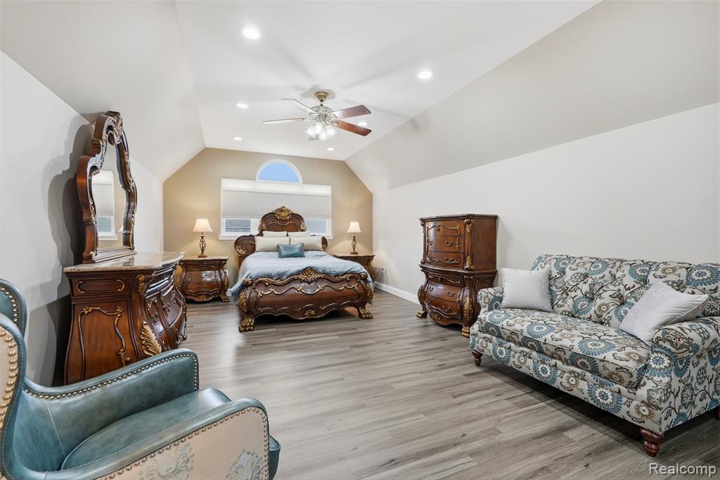 4212 April Lane Sterling Heights, MI 48310 - Photo 32 of 61