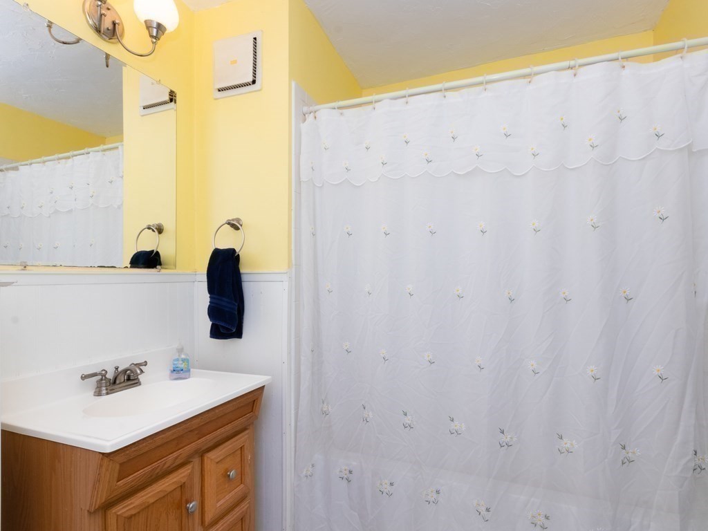 79 Aberdeen Road Quincy, MA 02171 - Photo 23 of 36 Gallery Image 23