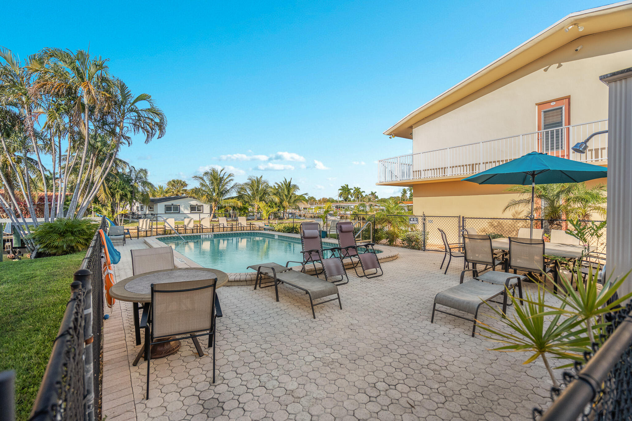 331 East McNab Road, Unit 220 Pompano Beach, FL 33060 - Photo 2 of 30 DSC03991