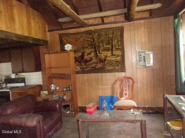 $74,900 | 12 Delavan Avenue, Greenfield, NY 12850