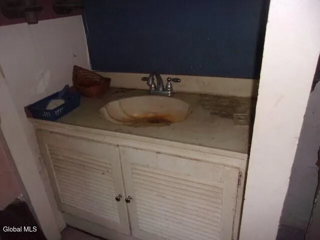 $74,900 | 12 Delavan Avenue, Greenfield, NY 12850