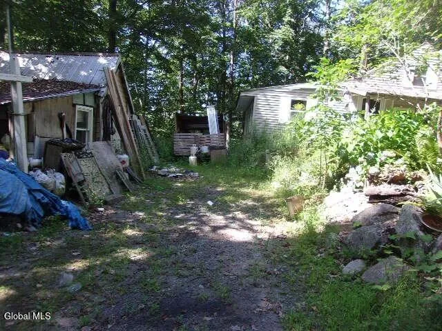 $74,900 | 12 Delavan Avenue, Greenfield, NY 12850