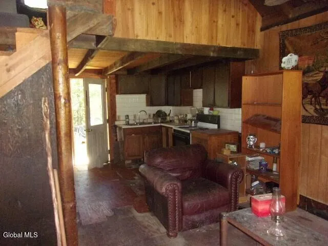 $74,900 | 12 Delavan Avenue, Greenfield, NY 12850