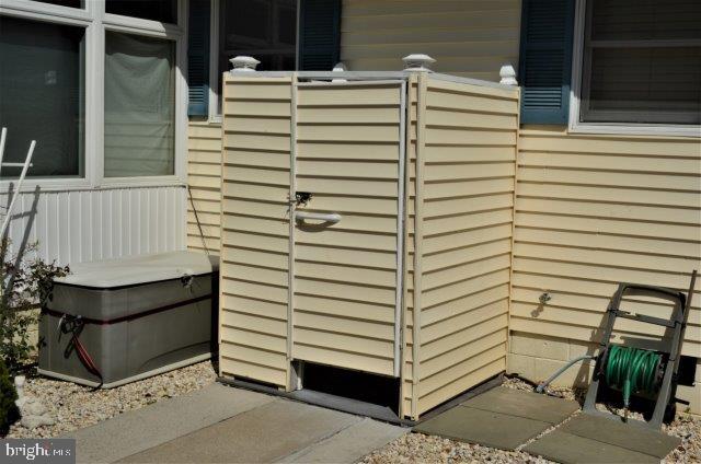 709 Twin Tree Road Ocean City, MD 21842 - Photo 31 of 33 Outdoor Shower