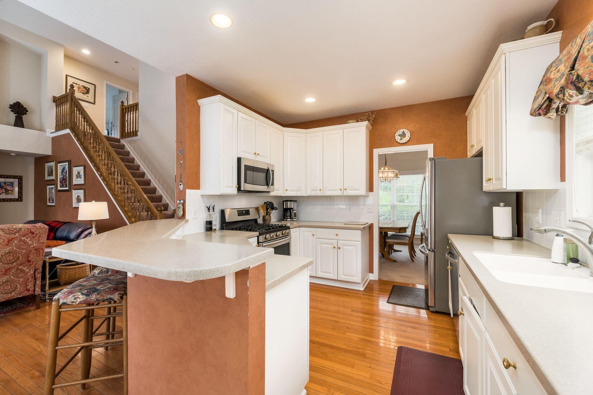 960 Reece Ridge Drive Columbus, OH 43230 - Photo 30 of 66 Kitchen