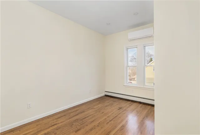 $2,200 | 155 Washington Avenue, Unit 2, Providence, RI 02905