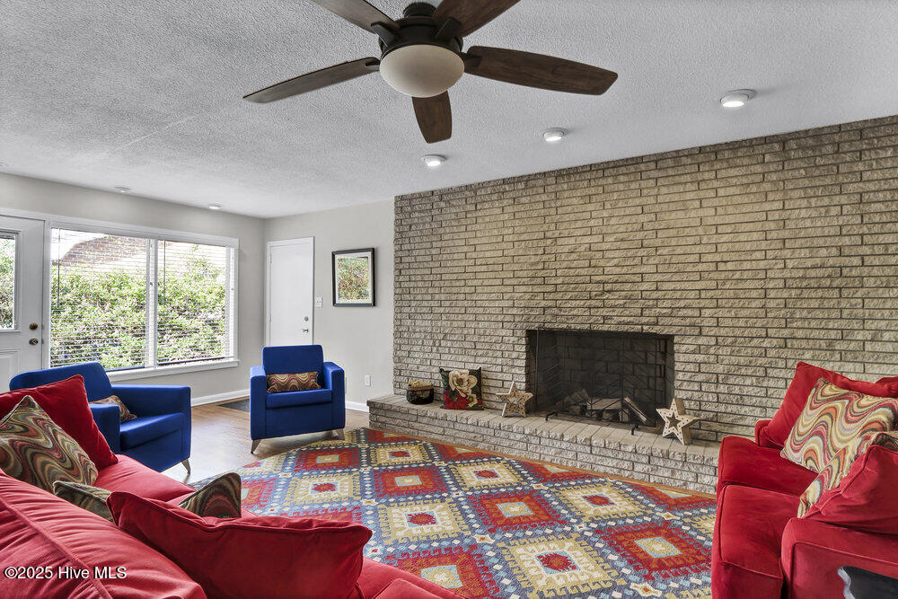 3846 Sweetbriar Road Wilmington, NC 28403 - Photo 5 of 28 006_p1977999_239
