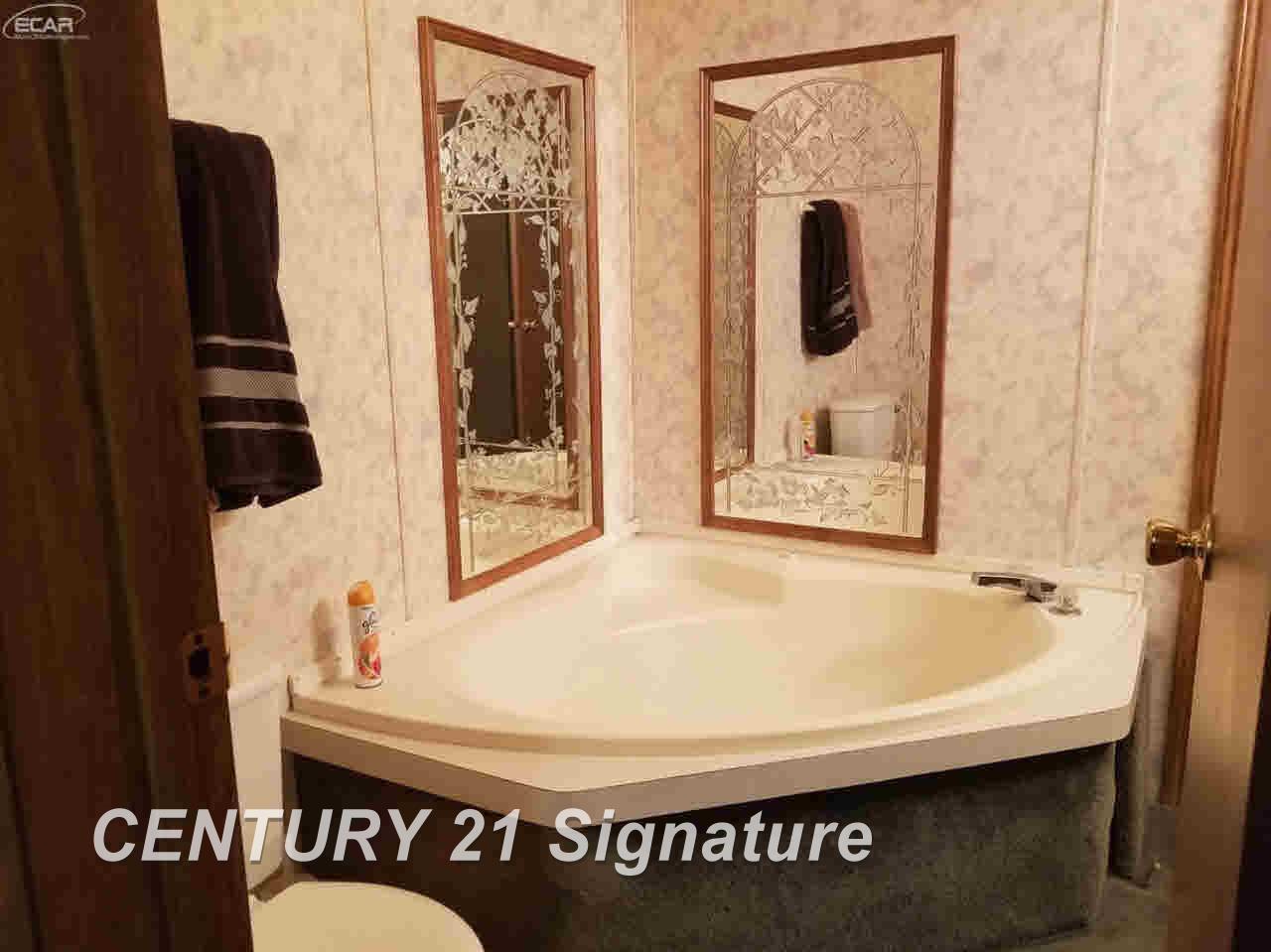 8395 North Clio Road Mount Morris, MI 48458 - Photo 12 of 15