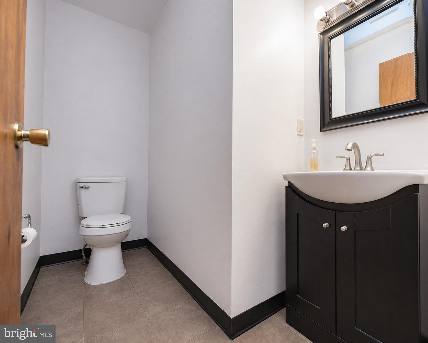 7 Laird Lane New Castle, DE 19720 - Photo 21 of 30 Powder Room on Main Level
