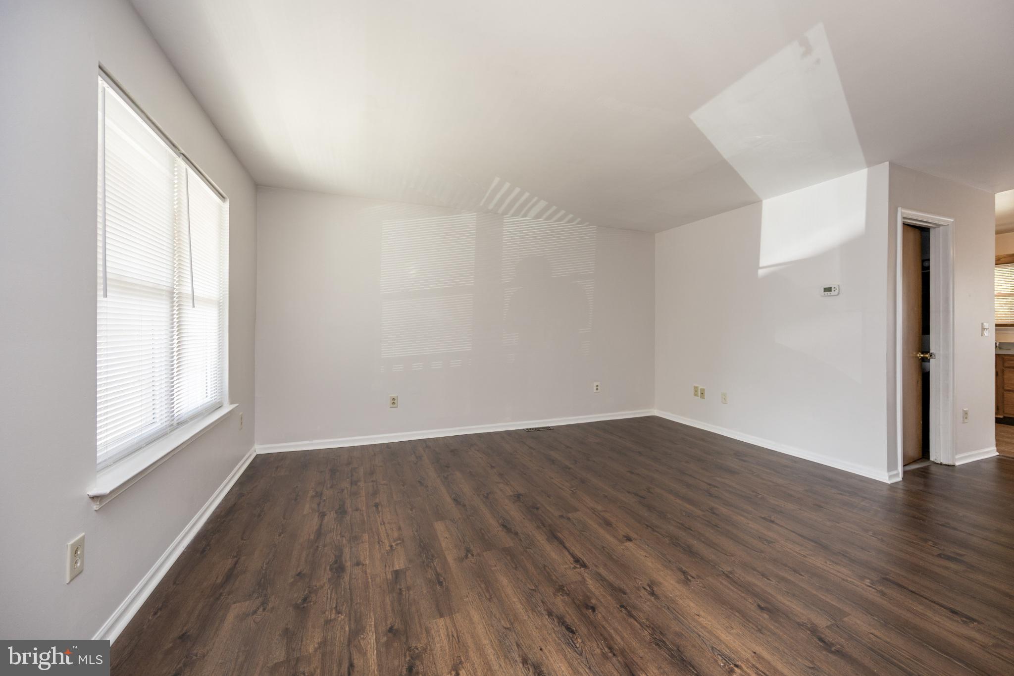 7 Laird Lane New Castle, DE 19720 - Photo 6 of 30 Living room from another Angle