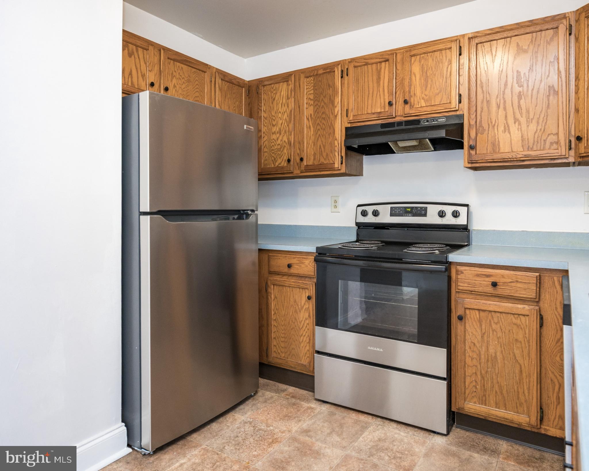 7 Laird Lane New Castle, DE 19720 - Photo 10 of 30 Kitchen showing Refrigerator Angle