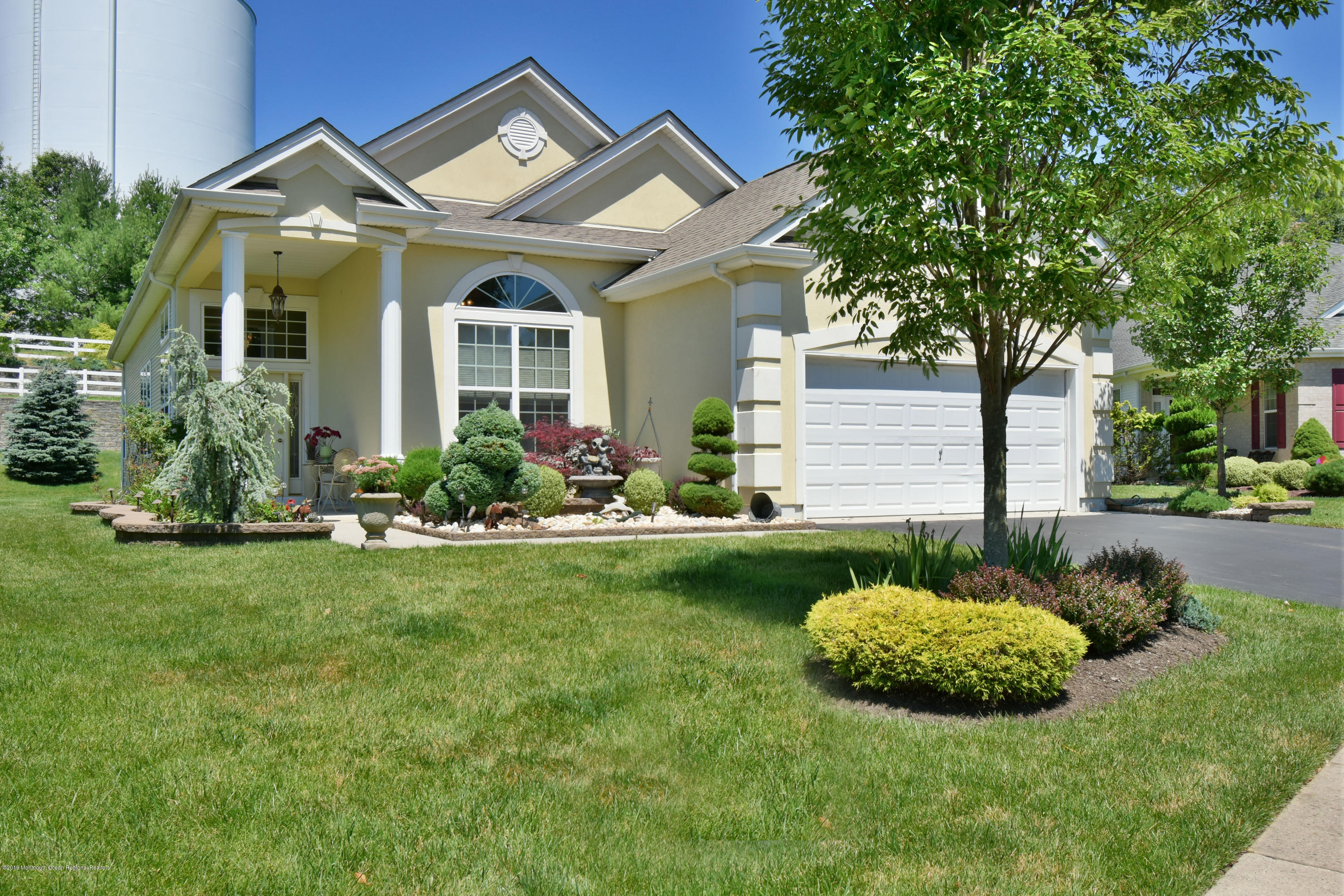 21 Exton Way Jackson, NJ 08527 - Photo 1 of 30 Front