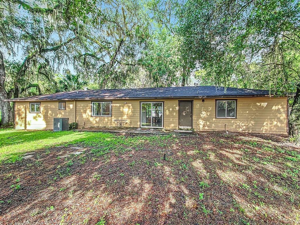 3729 Southwest 15th Street Gainesville, FL 32608 - Photo 4 of 19