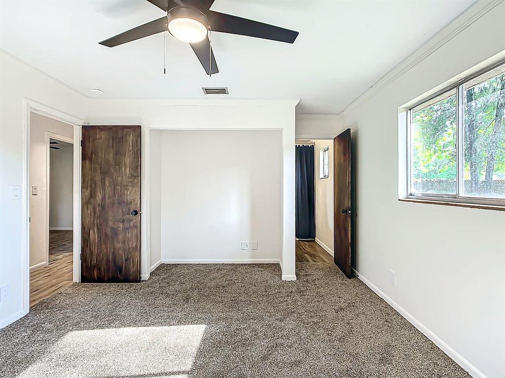 3729 Southwest 15th Street Gainesville, FL 32608 - Photo 6 of 19