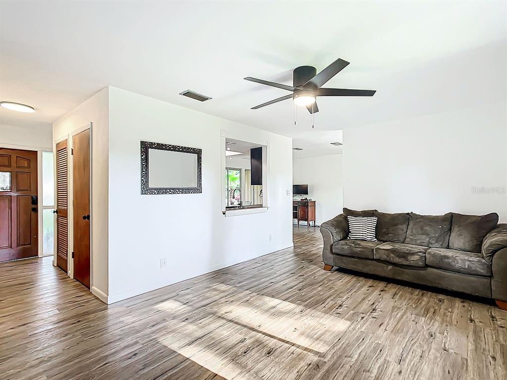 3729 Southwest 15th Street Gainesville, FL 32608 - Photo 9 of 19
