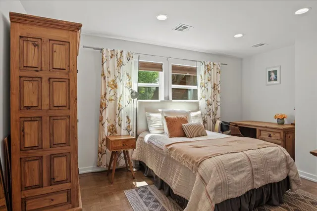 $450,000 | 262 Marilou Lane, Bartonsville, PA 18321