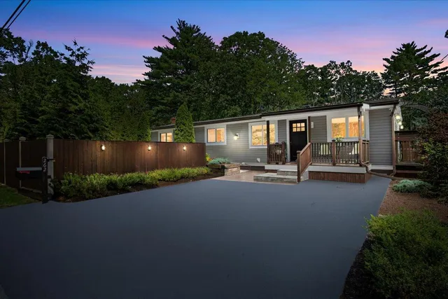 $450,000 | 262 Marilou Lane, Bartonsville, PA 18321