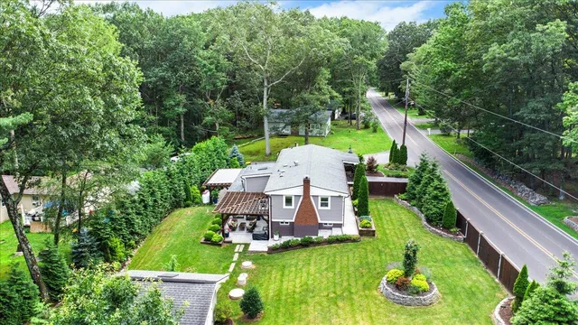 $450,000 | 262 Marilou Lane, Bartonsville, PA 18321