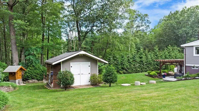 $450,000 | 262 Marilou Lane, Bartonsville, PA 18321