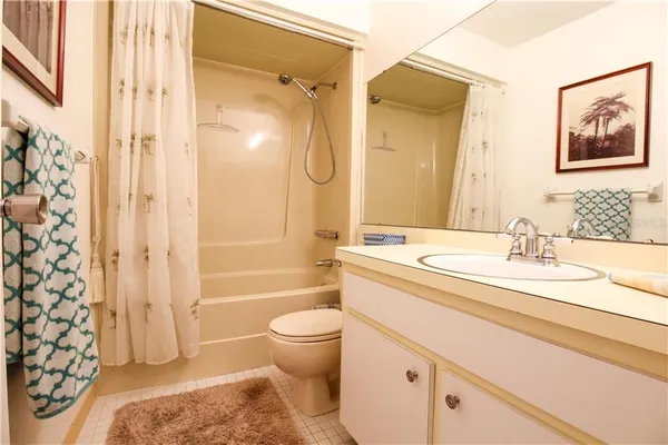 $3,000 | 460 Base Avenue East, Unit 125, Venice, FL 34285