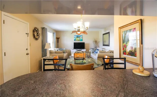 $3,000 | 460 Base Avenue East, Unit 125, Venice, FL 34285