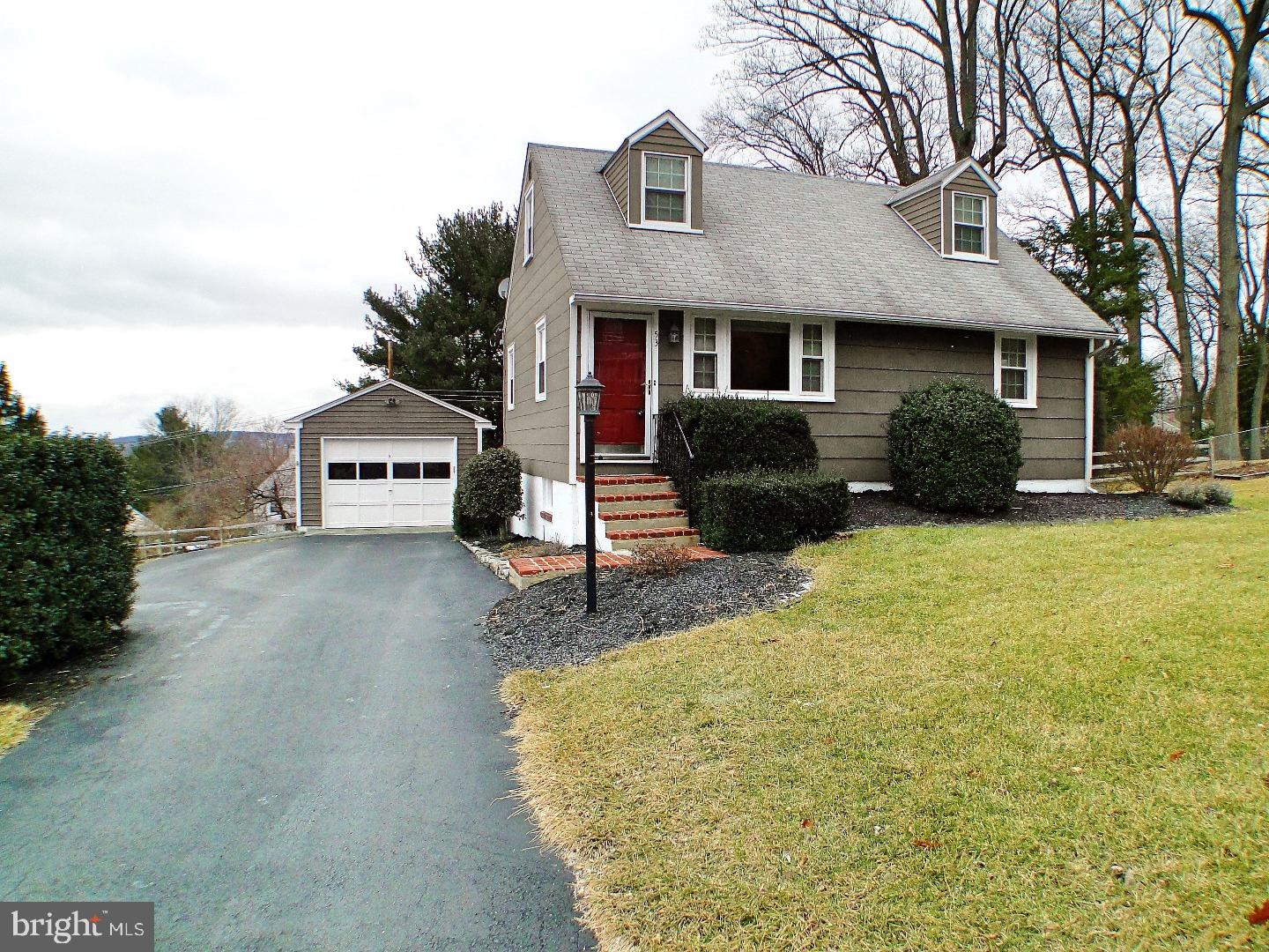 53 Fahnestock Road Malvern, PA 19355 - Photo 1 of 25 Gallery Image 1
