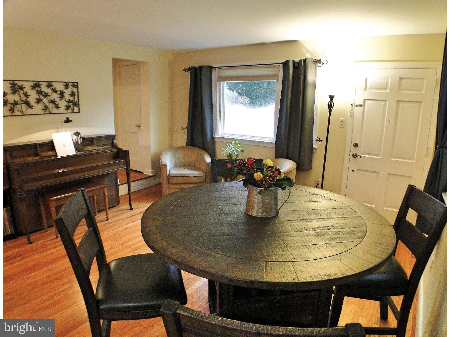53 Fahnestock Road Malvern, PA 19355 - Photo 4 of 25 Gallery Image 4