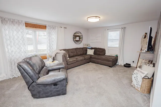 $319,900 | 825 Fountain Street, Mineral Point, WI 53565