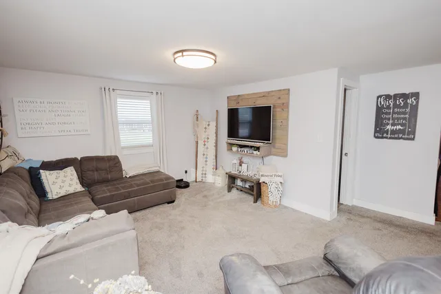 $319,900 | 825 Fountain Street, Mineral Point, WI 53565