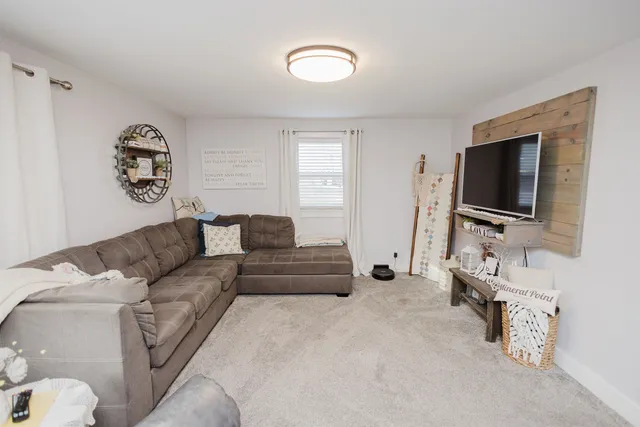 $319,900 | 825 Fountain Street, Mineral Point, WI 53565