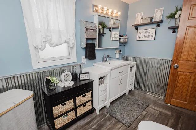 $319,900 | 825 Fountain Street, Mineral Point, WI 53565