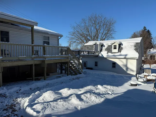 $319,900 | 825 Fountain Street, Mineral Point, WI 53565
