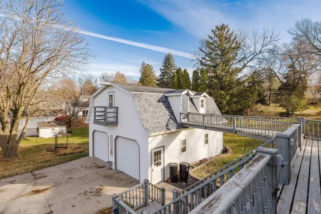 $319,900 | 825 Fountain Street, Mineral Point, WI 53565