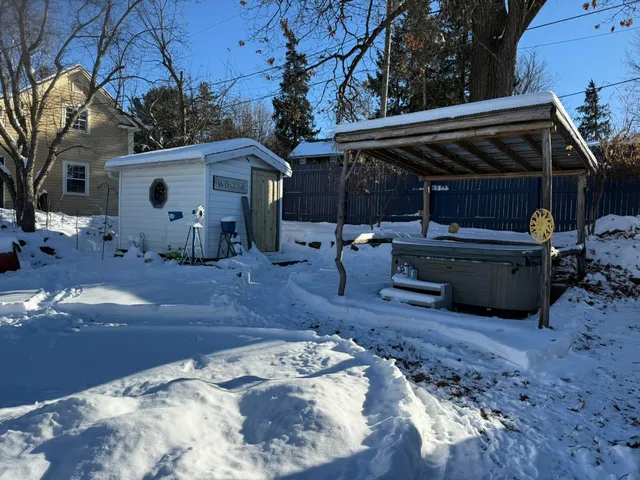 $319,900 | 825 Fountain Street, Mineral Point, WI 53565