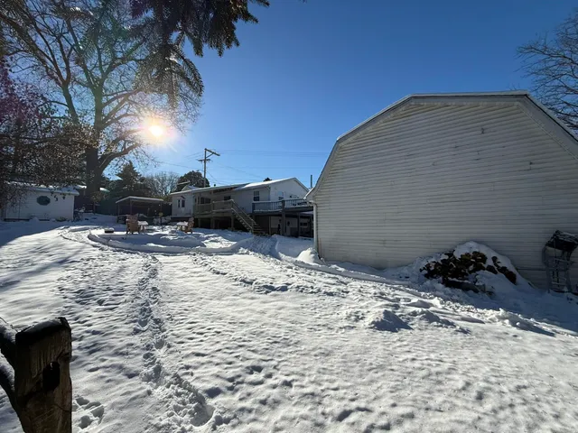 $319,900 | 825 Fountain Street, Mineral Point, WI 53565