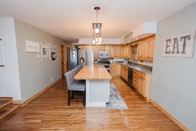 $319,900 | 825 Fountain Street, Mineral Point, WI 53565