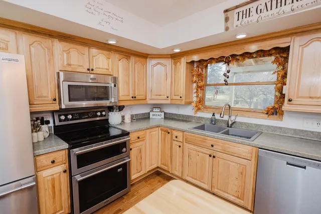 $319,900 | 825 Fountain Street, Mineral Point, WI 53565