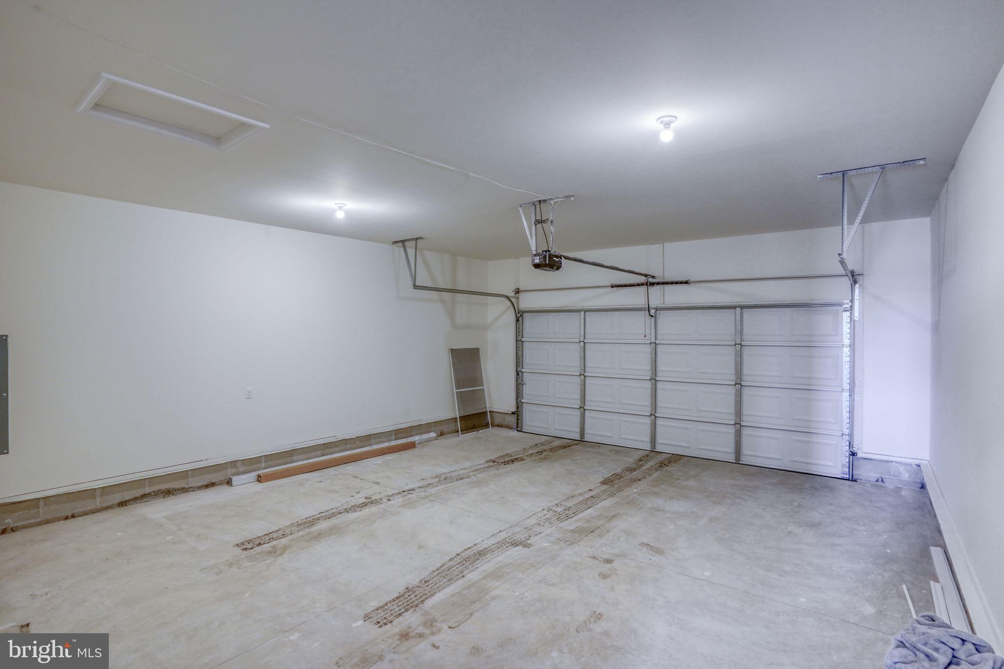 11064 North Union Church Road Lincoln, DE 19960 - Photo 34 of 35 a view of garage