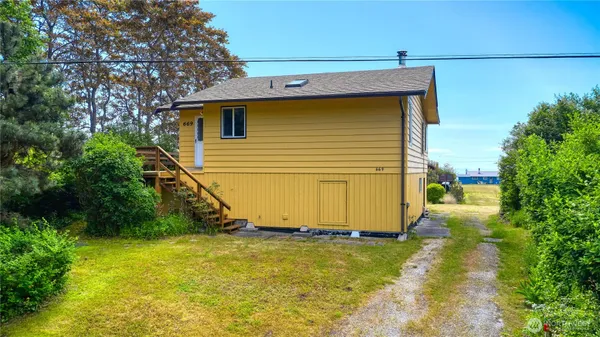 $515,000 | 669 Marine Drive, Point Roberts, WA 98281