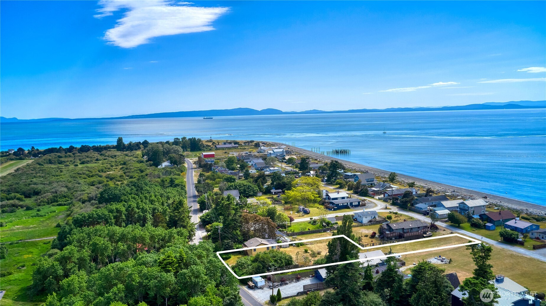 669 Marine Drive Point Roberts, WA 98281 - Photo 28 of 32