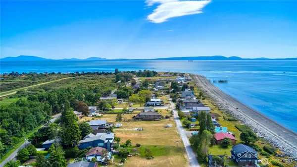 $515,000 | 669 Marine Drive, Point Roberts, WA 98281