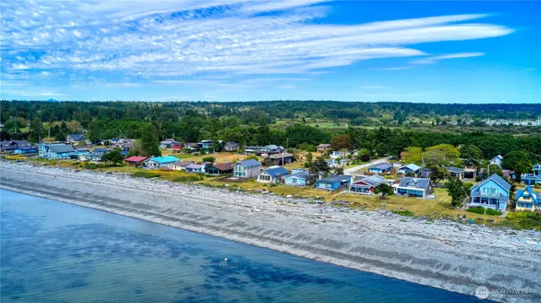 $515,000 | 669 Marine Drive, Point Roberts, WA 98281